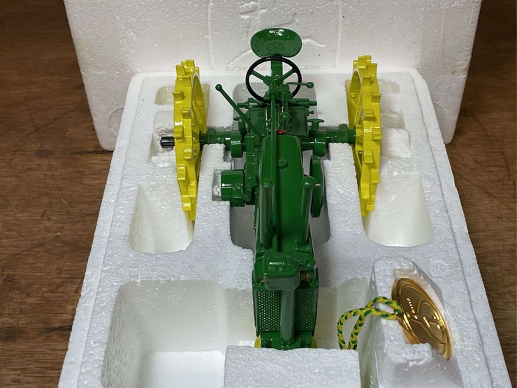 1/16-john-deere-a-precision-nib-ertl-image-5