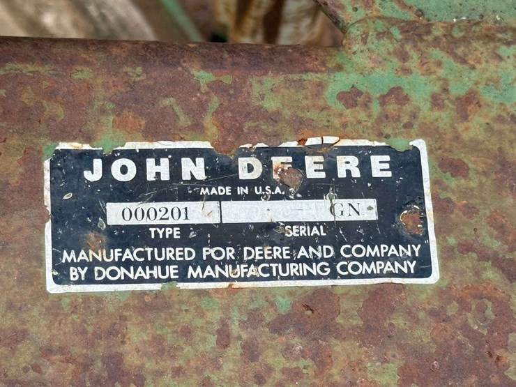 john-deere-8-image-13