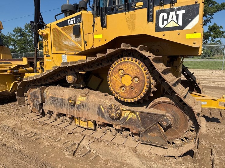 caterpillar-d6t-xl-image-9