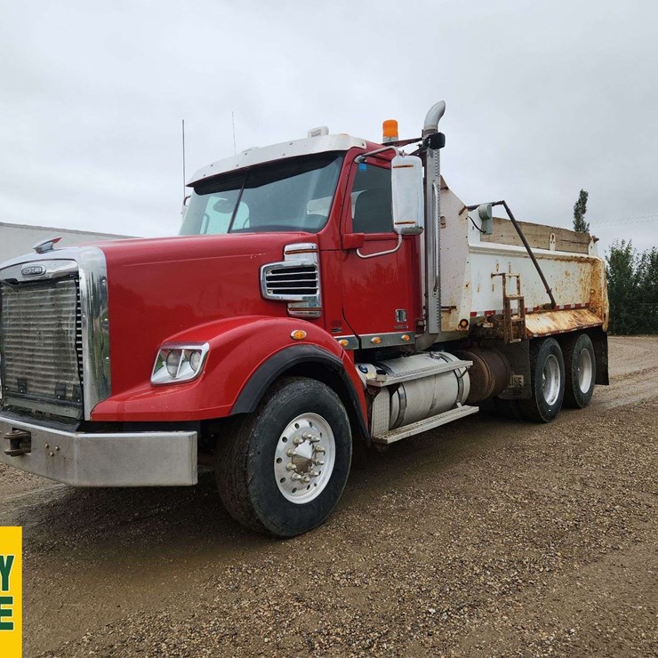 2012 FREIGHTLINER CORONADO 122 SD