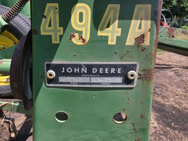 john-deere-4-row-planter,-hydraulic-lift-with-newer-hoses,-worked-when-last-used-2-years-ago,-model:-image-11