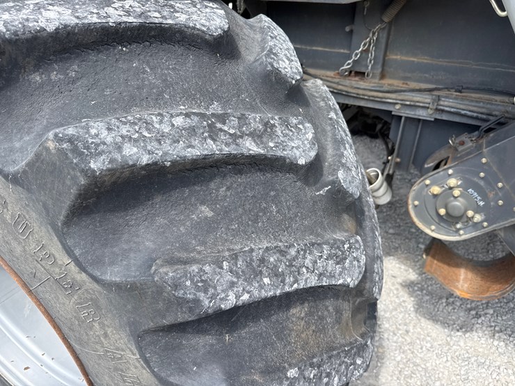massey-ferguson-9895-image-17