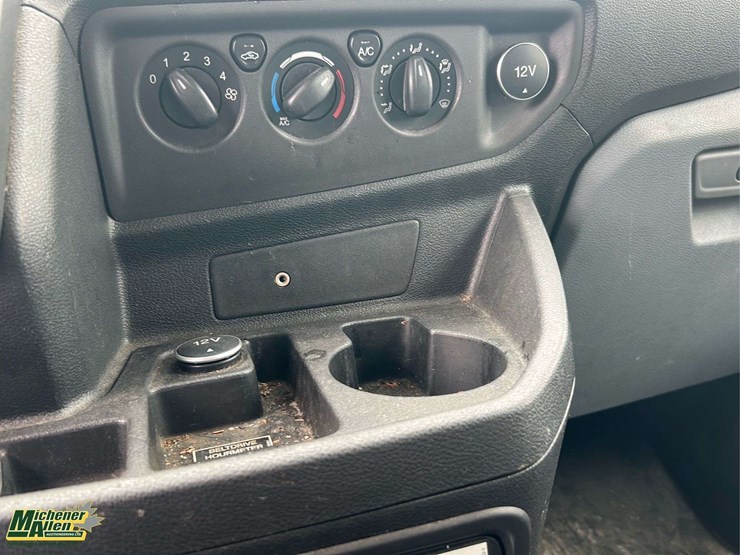 2019-ford-transit-image-6