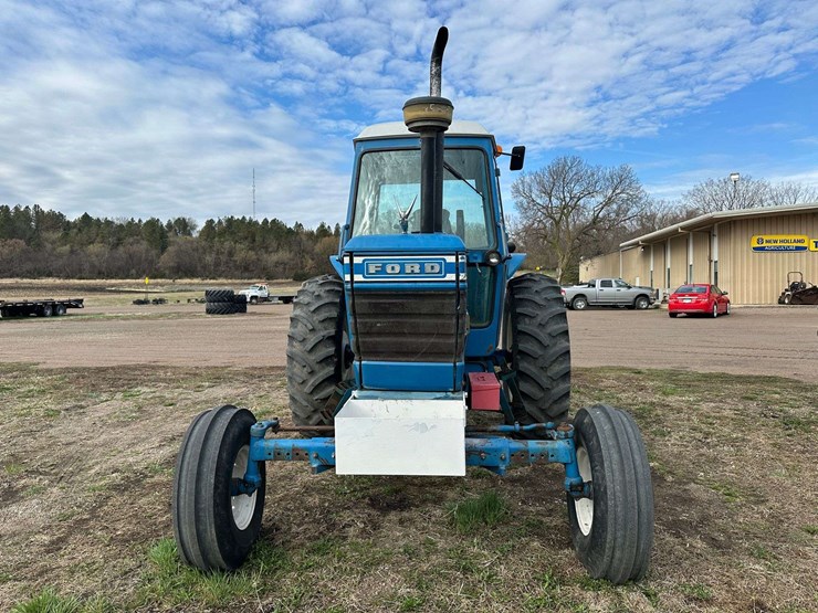 1981-ford-7700-image-3