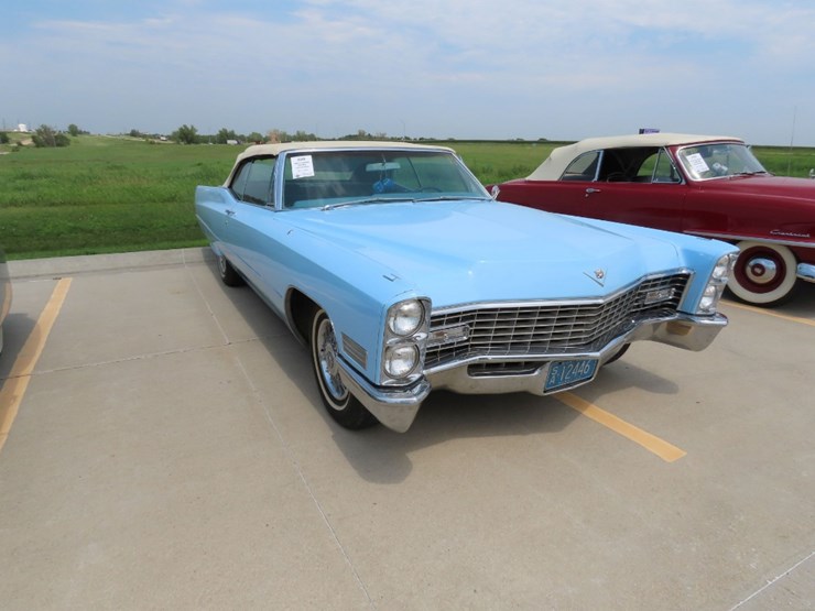 1967-cadillac-deville-convertible-image-1