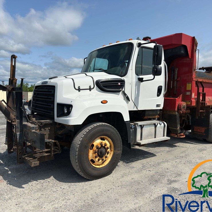 2017 FREIGHTLINER 114SD