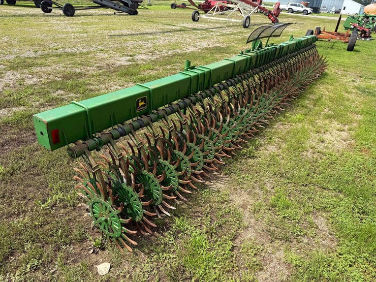 john-deere-400-image-3