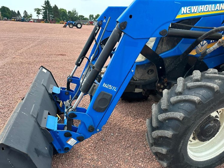 2017-new-holland-t5.110-image-23
