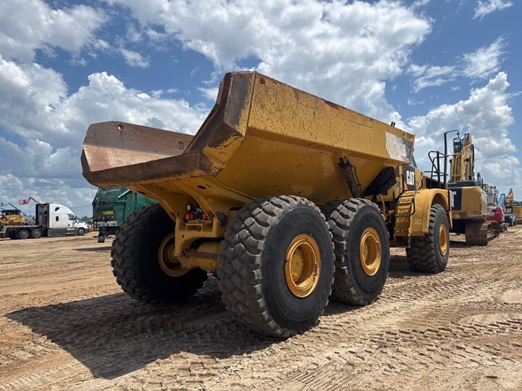 caterpillar-740b-image-6