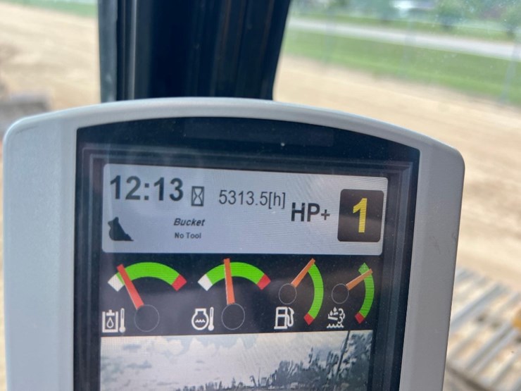 2015-caterpillar-326fl-image-40