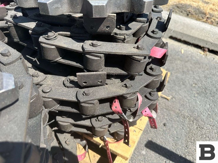 roller-chain-and-(4)-drive-sprockets-image-9