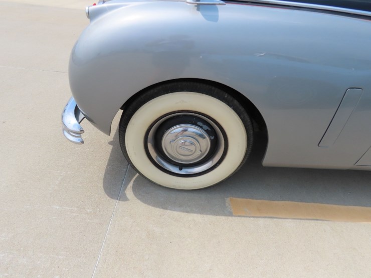 1960-jaguar-mark-ix-image-5