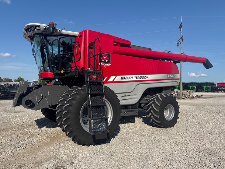 2012-massey-ferguson-9540-image-1