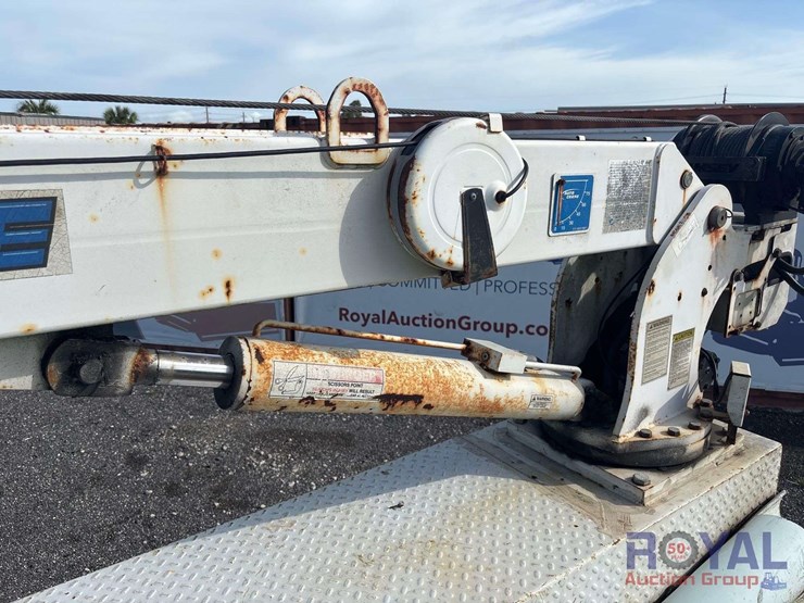 2013-auto-crane-6406h-image-31