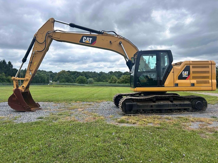 2018-caterpillar-320gc-image-8