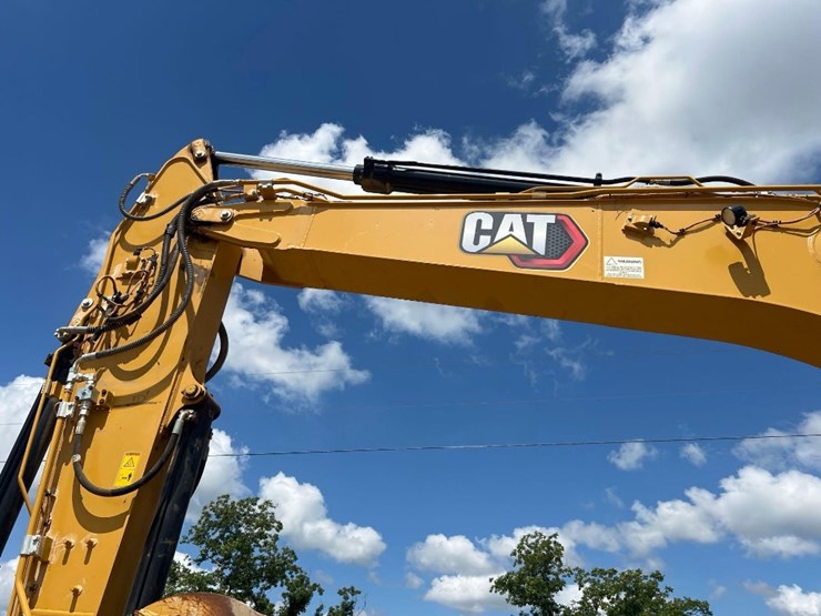 2021-caterpillar-317-image-12