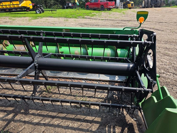 john-deere-630f-image-13
