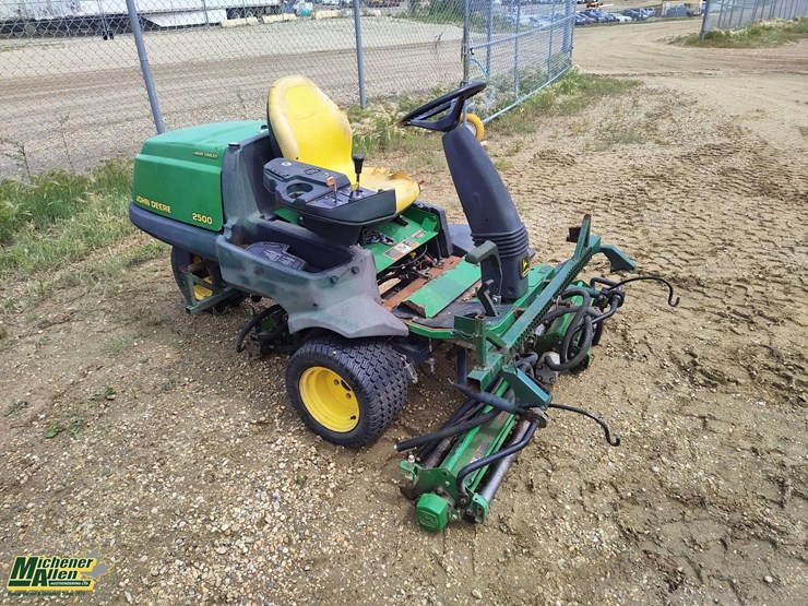 john-deere-2500-image-2