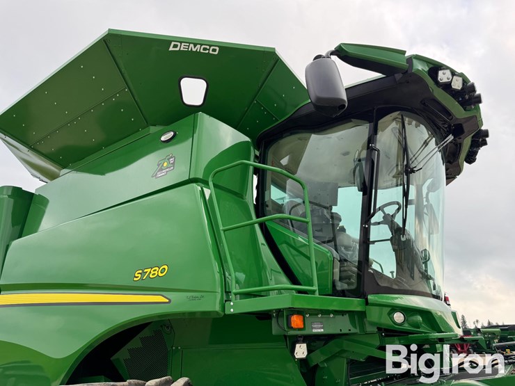 2022-john-deere-s780-image-17