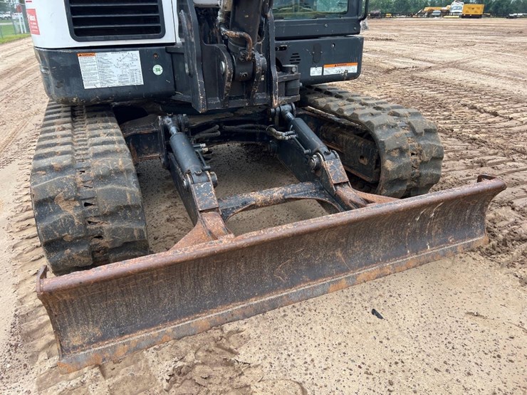 2012-bobcat-e80-image-26