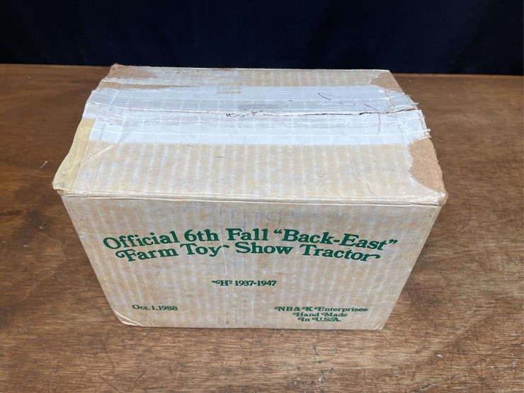 1/16-john-deere-h-1988-back-east-nib-nb&k-image-15