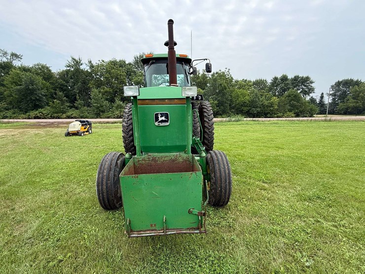 1983-john-deere-4650-image-19