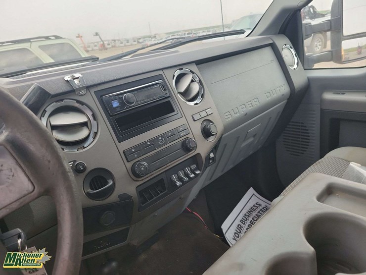2011-ford-f550-xlt-image-8