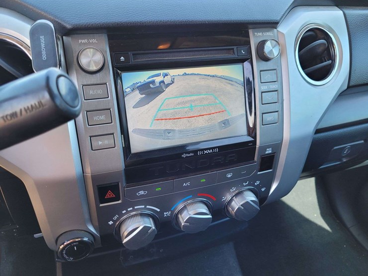 2019-toyota-tundra-sr5-image-11