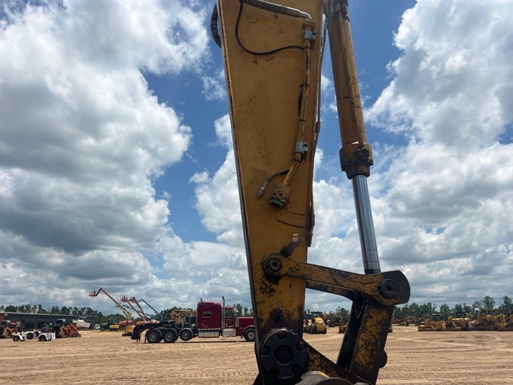 2006-caterpillar-330dl-image-12