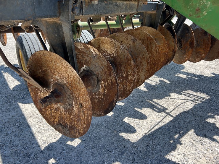 john-deere-630-image-3