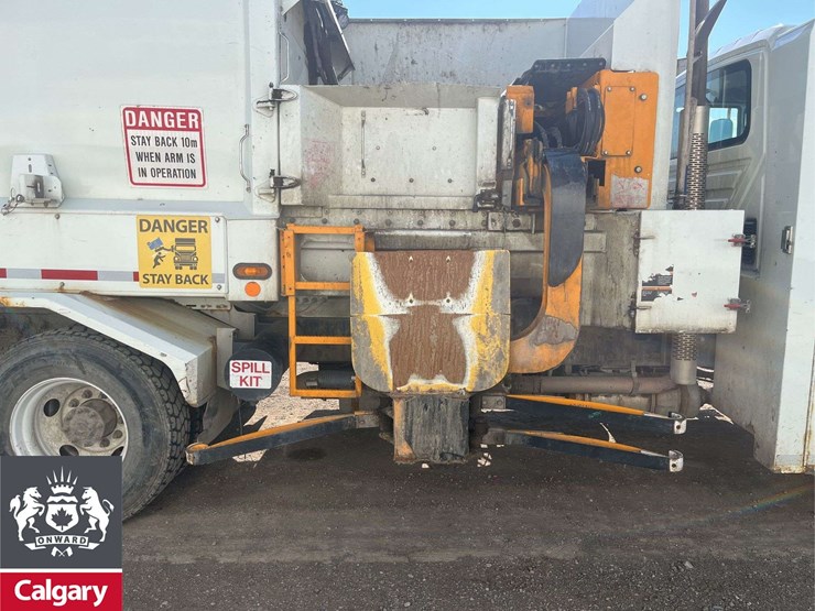 2017-international-workstar-7400-image-20