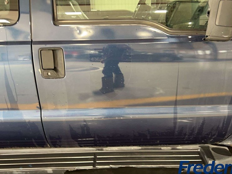 2014-ford-f350-image-32