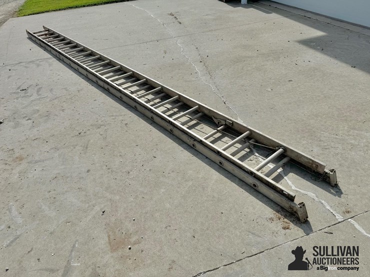 aluminum-40’-extension-ladder-image-7