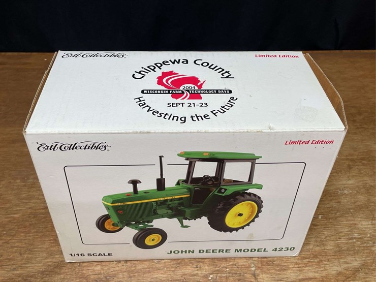 1/16-john-deere-4230-2004-wisconsin-nib-ertl-image-13