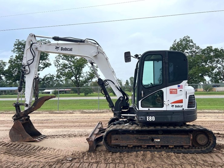 2012-bobcat-e80-image-1