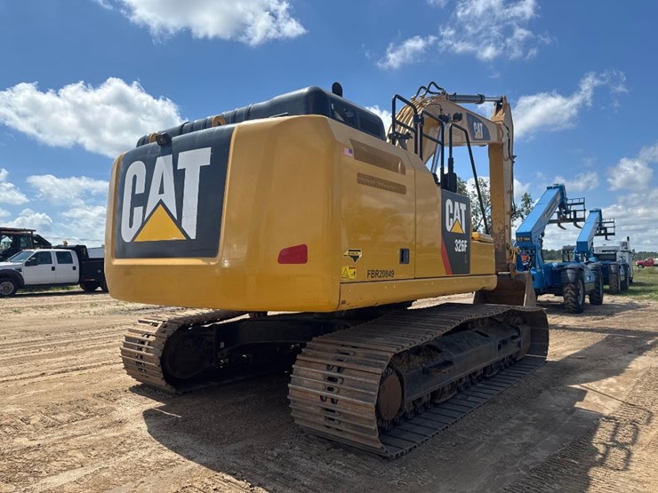 2019-caterpillar-326fl-image-6
