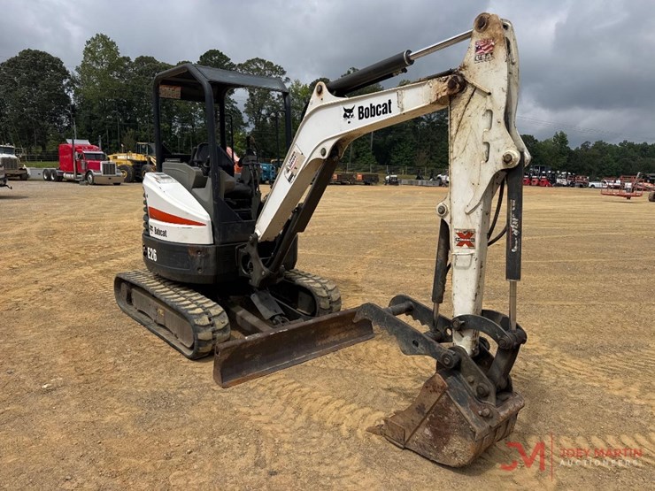 2017-bobcat-e26-image-3