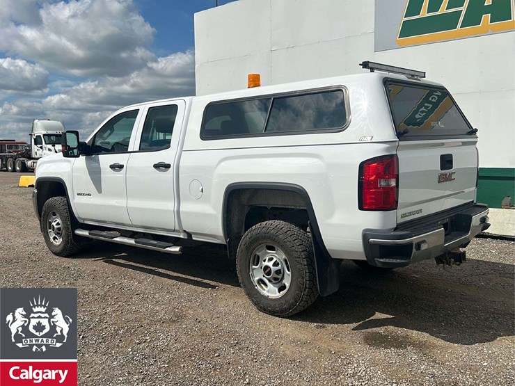 2016-gmc-sierra-2500hd-image-3
