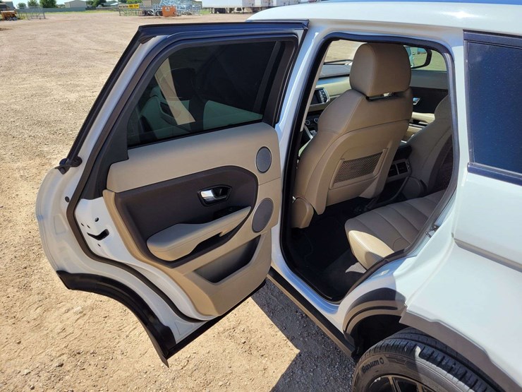2013-land-rover-range-rover-image-5