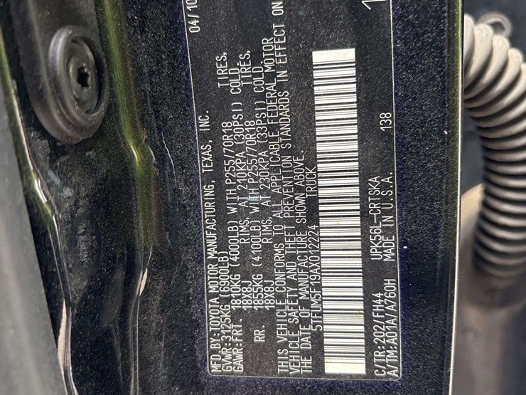 2010-toyota-tundra-image-5