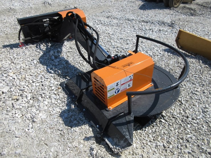 land-honor-quick-attach-articulating-boom-brush-cutter-image-4