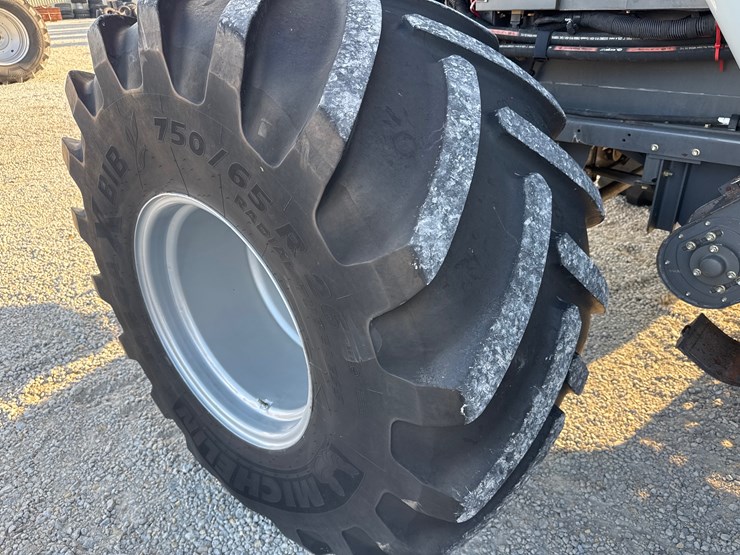 2012-massey-ferguson-9540-image-14