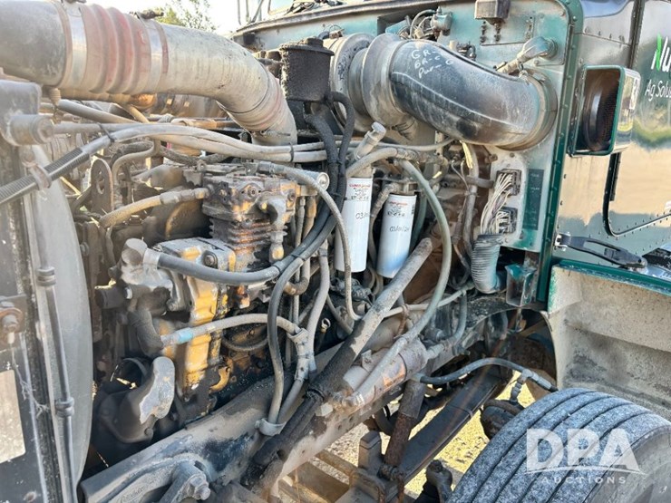 1993-peterbilt-377-image-61