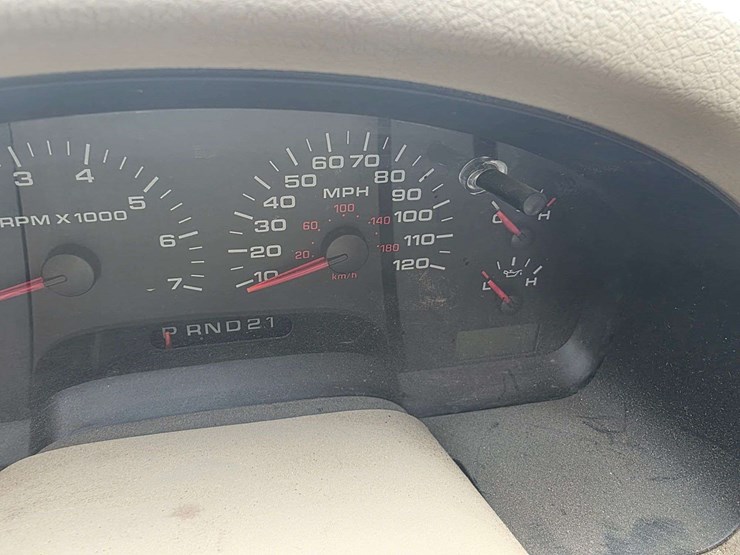2004-ford-f150-xlt-image-33