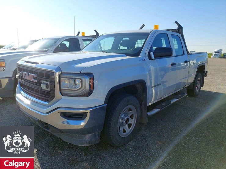 2017-gmc-sierra-1500-image-1