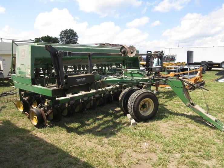 john-deere-750-image-2