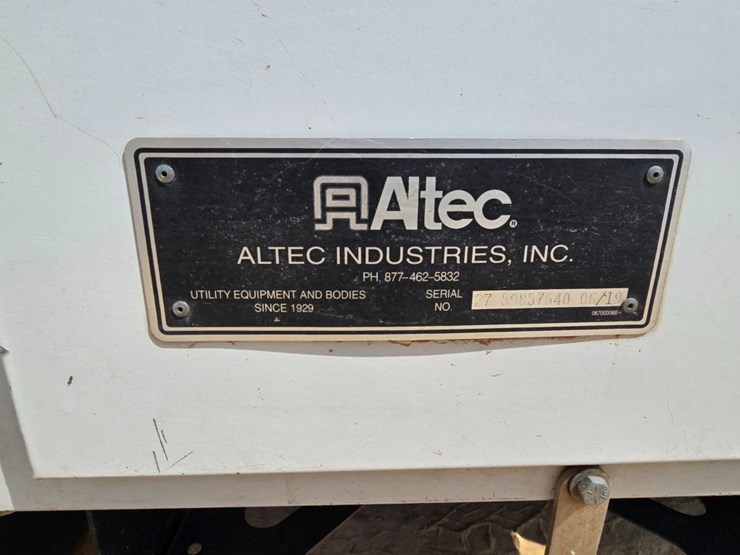 2019-ford-f550-image-18
