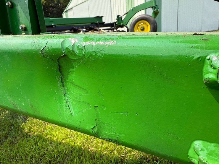 2013-john-deere-2623-image-13