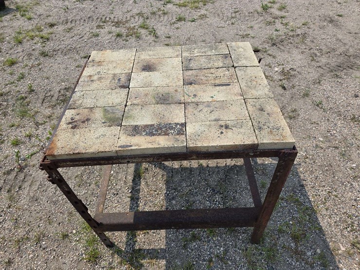 welding-table,-28”-x-33”-on-heavy-duty-stand-image-4