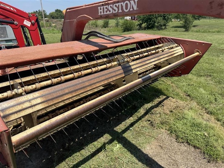 hesston-1010-image-8